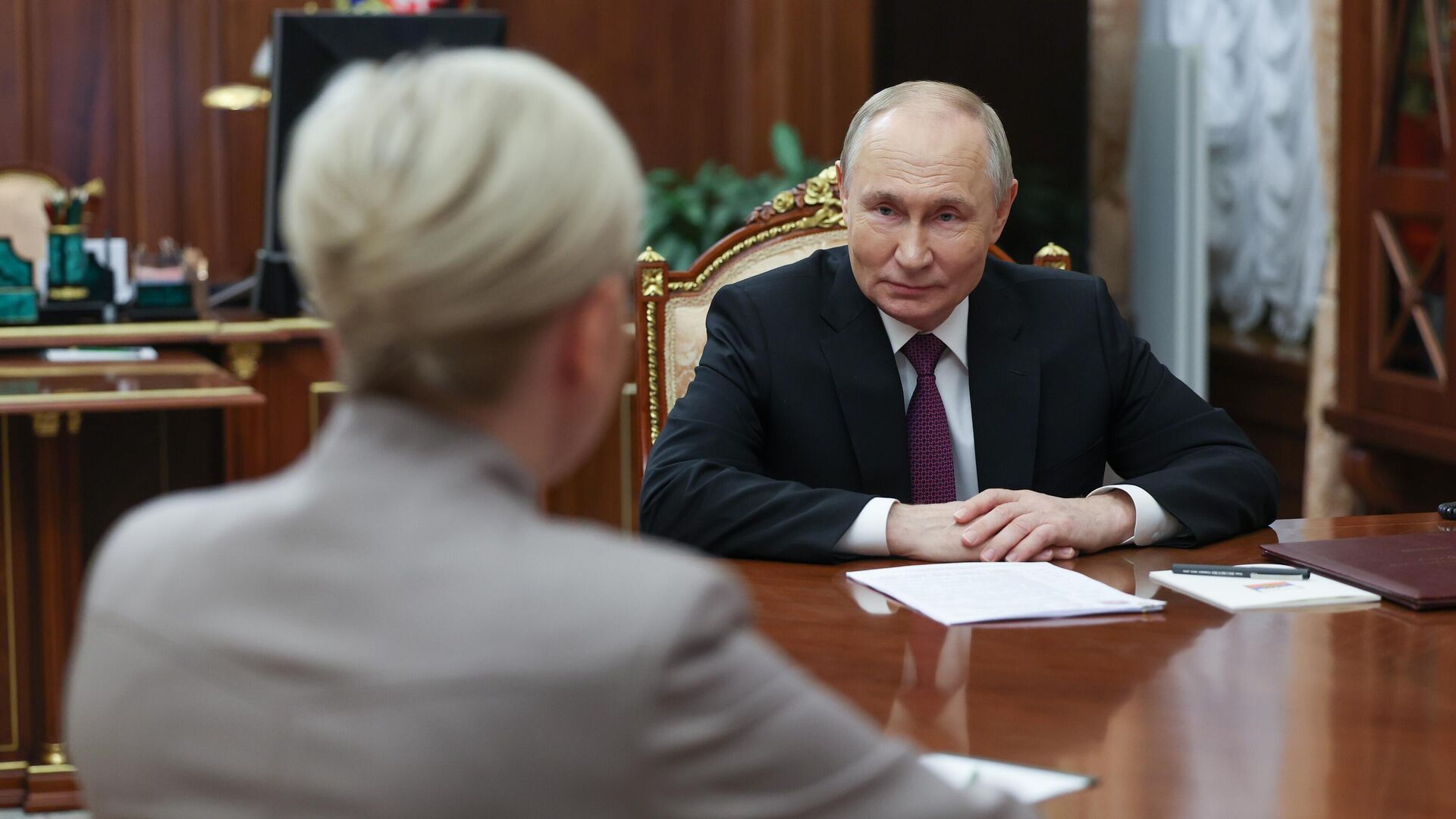 Путин встретился с врио главы Еврейской автономной области