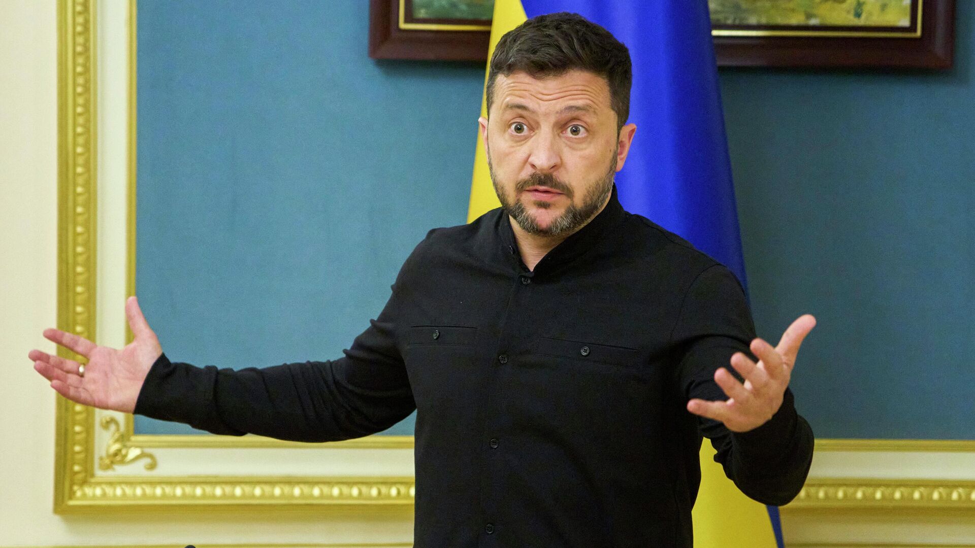 Axios: Белый дом уточнил, наденет ли Зеленский костюм на встречу в США